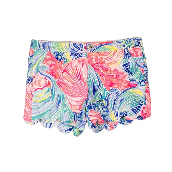 Lilly Pulitzer Size 8 Buttercup Stretch Short Seashell Pattern Scalloped Hem - Picture 1 of 7